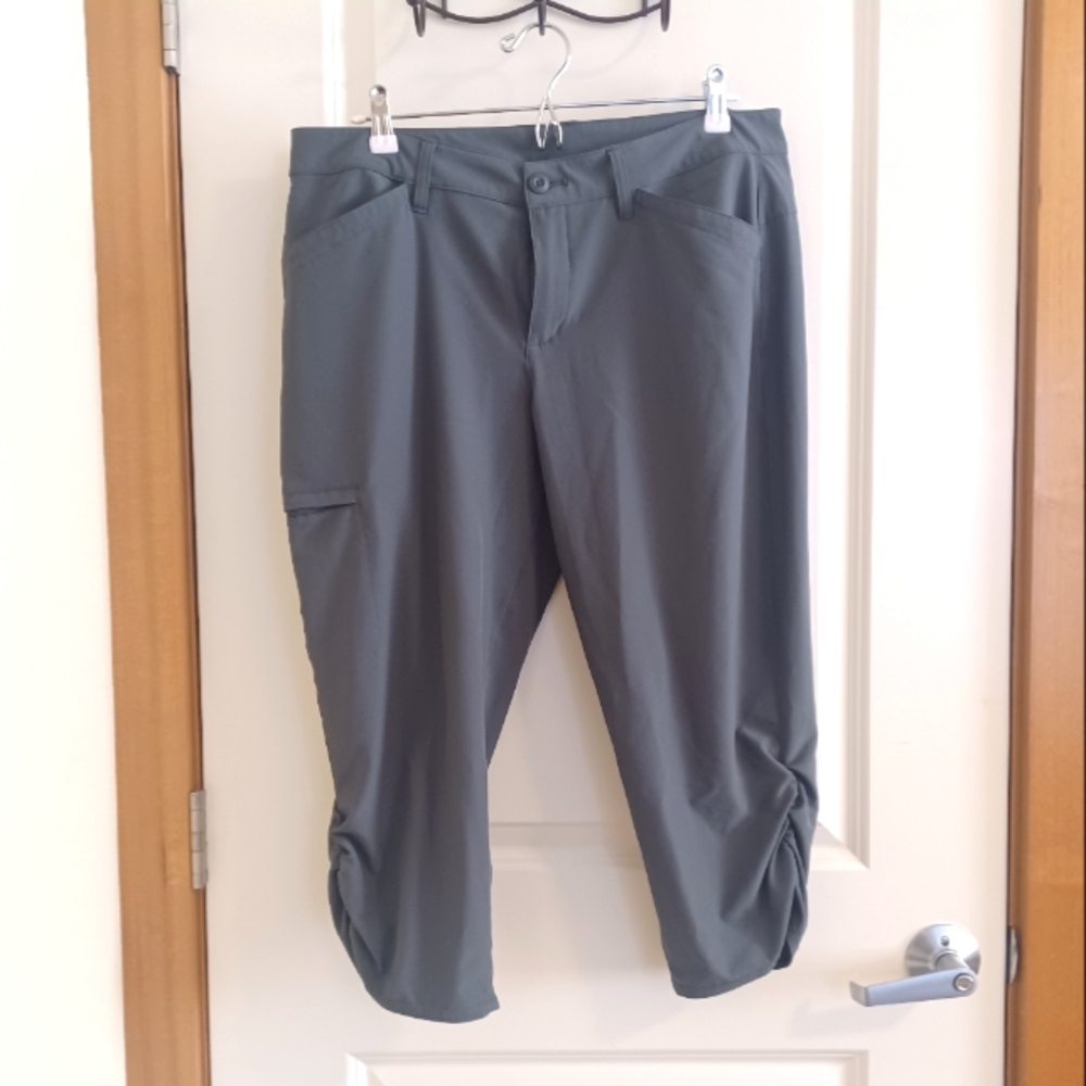 Eddie Bauer Grey Women's Capri Ruched Hiking Pants